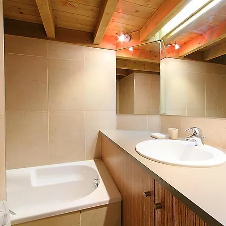 Apartament Sleeps 6 Wifi *