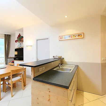 Sleeps 6 Wifi